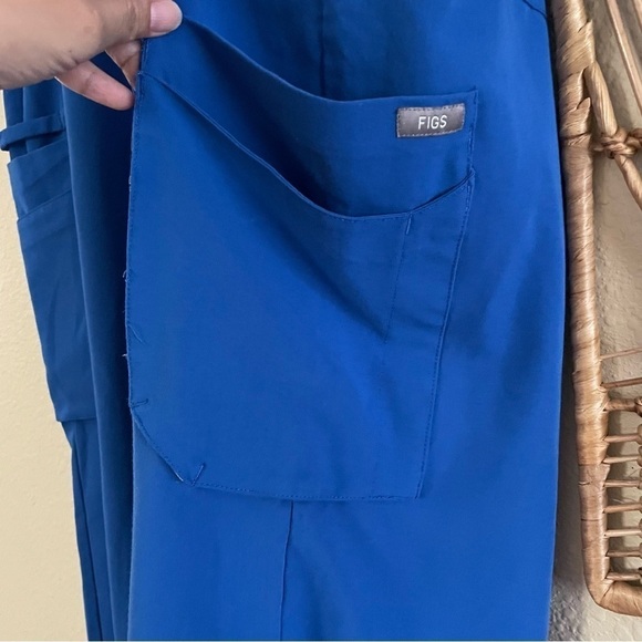 Figs Tema Performance Cargo Scrubs Pants Tropical Blue Women's Sz XL - Picture 7 of 12